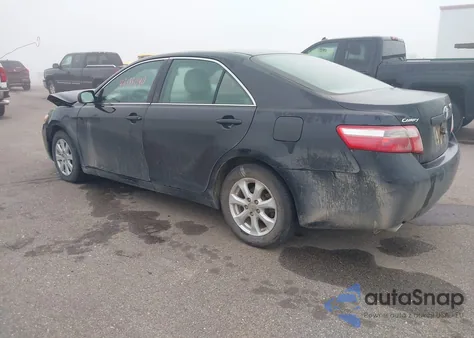 2007 Toyota Camry Xle V6 z USA, uszkodzony, nr VIN 4T1BK46K57U041838